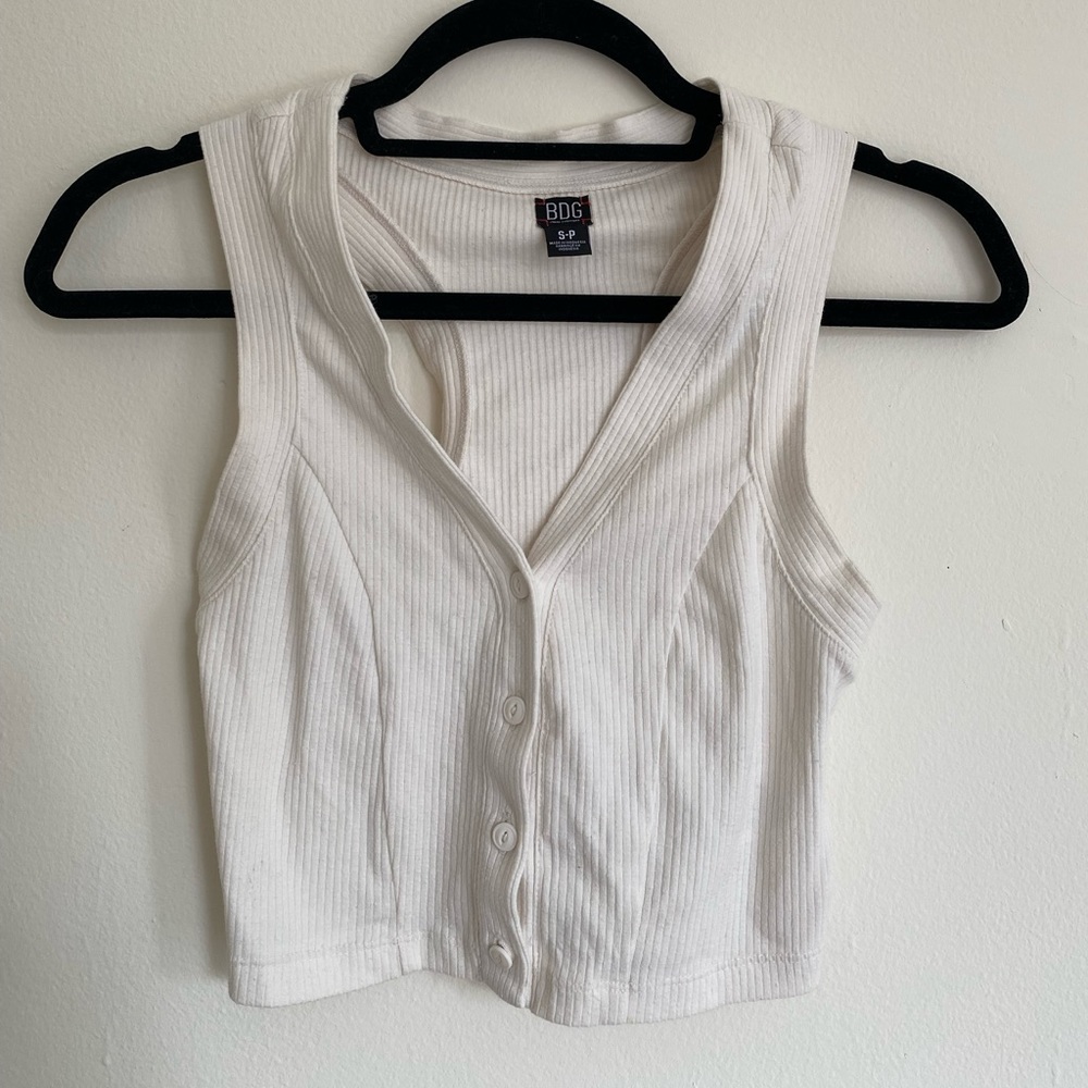 URBAN OUTFITTERS TANK